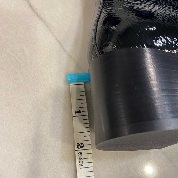 Everlane Boots size 6.5 Black Patent Leather Pointed Toe - Picture 14 of 15